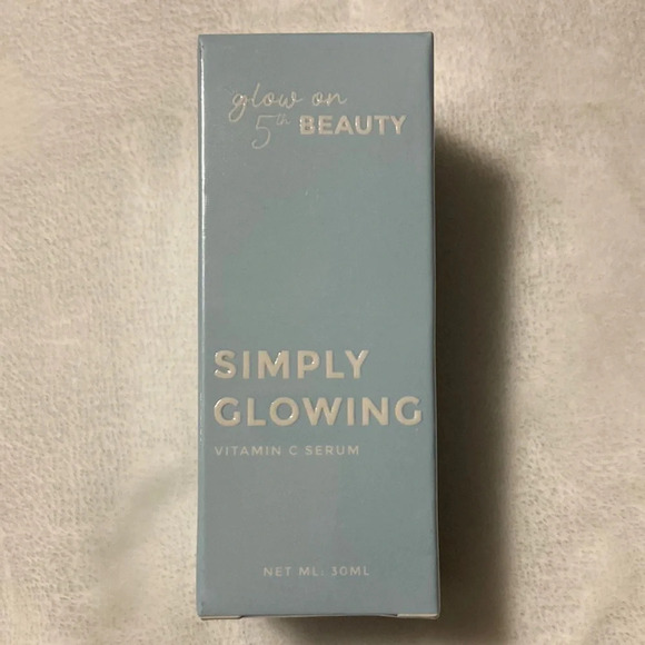 Glow on 5th Beauty Simply Glowing Vitamin C Serum - Picture 1 of 6